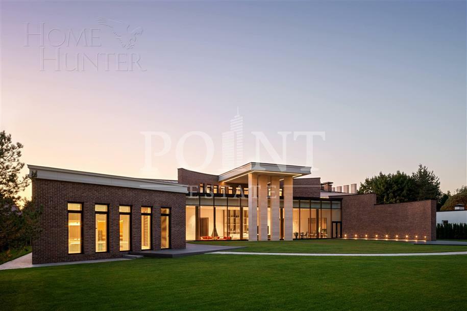 2-этажный коттедж 1 517 м² с отделкой