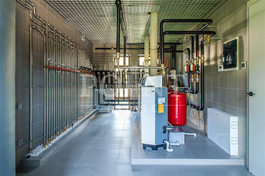 2-этажный коттедж 1 517 м² с отделкой