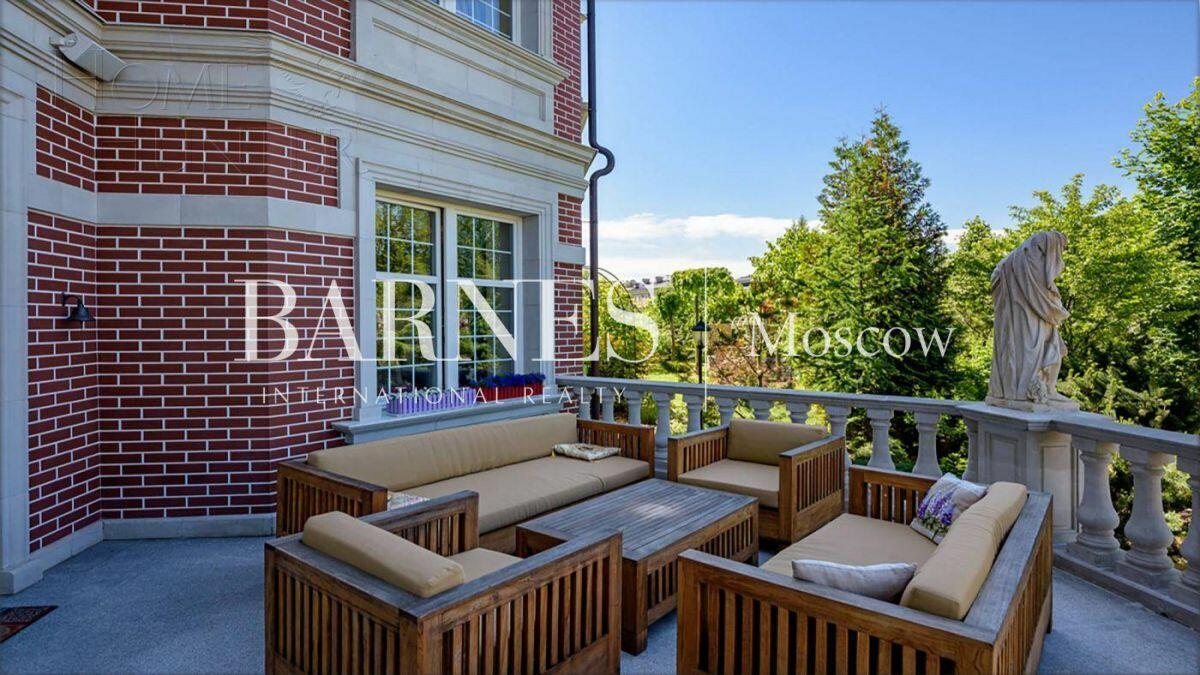 2-этажный коттедж 1 200 м² с отделкой