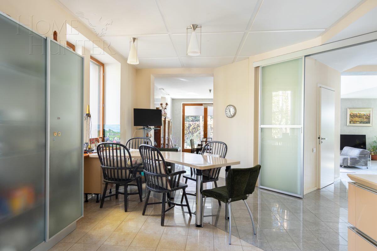 2-этажный коттедж 600 м² с отделкой