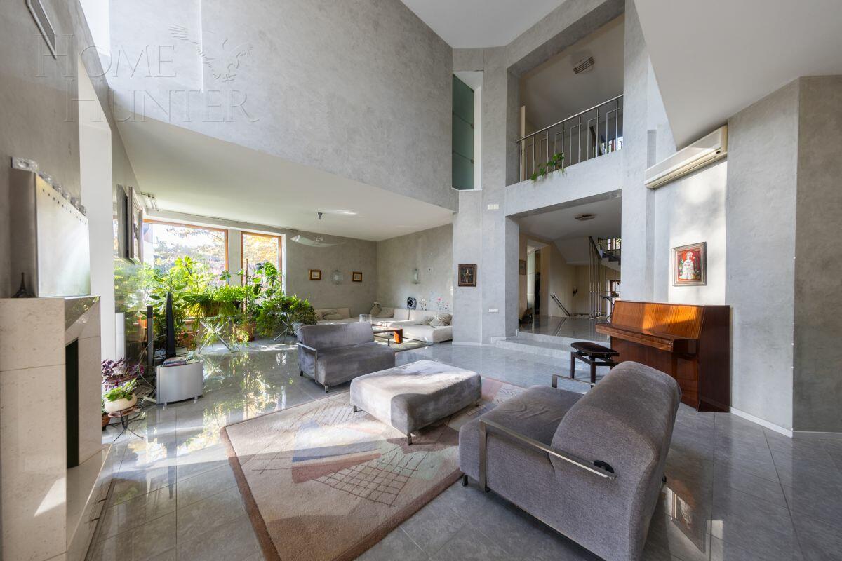 2-этажный коттедж 600 м² с отделкой