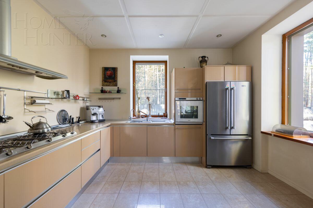 2-этажный коттедж 600 м² с отделкой