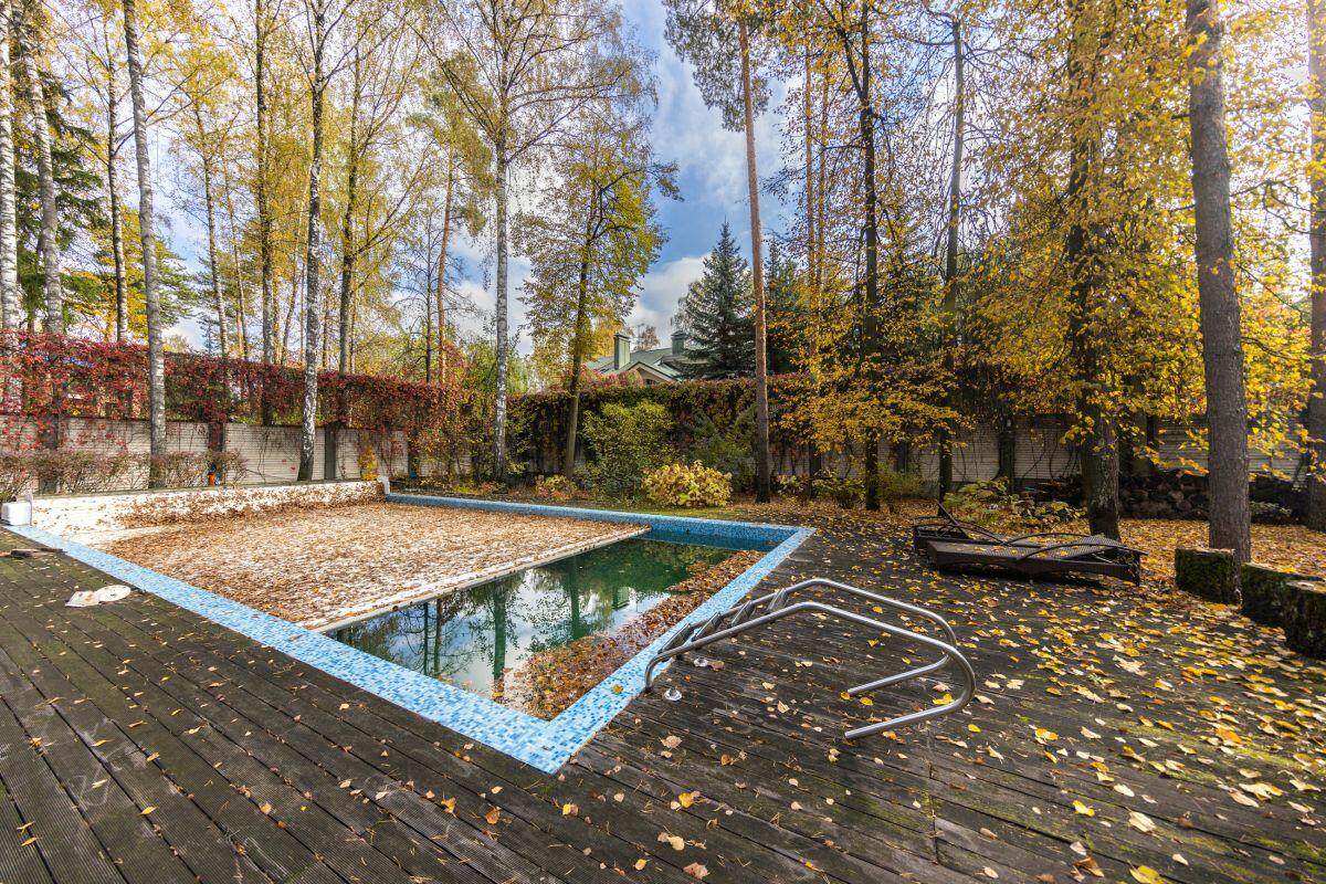 2-этажный коттедж 600 м² с отделкой