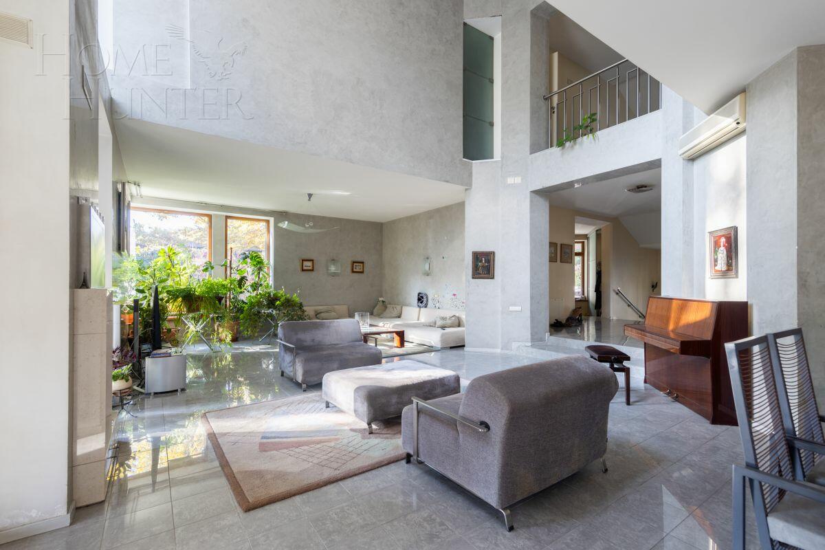 2-этажный коттедж 600 м² с отделкой