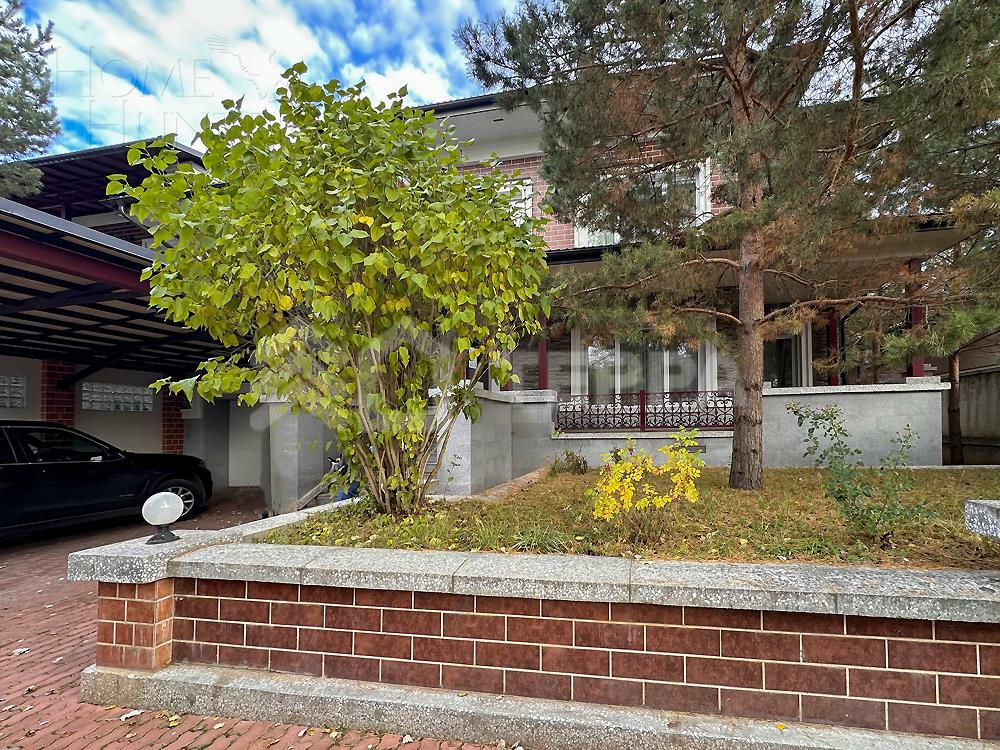 2-этажный таунхаус 377 м² с отделкой