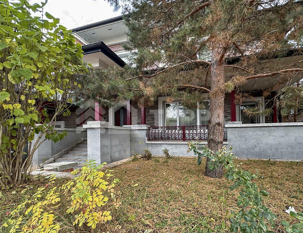 2-этажный таунхаус 377 м² с отделкой