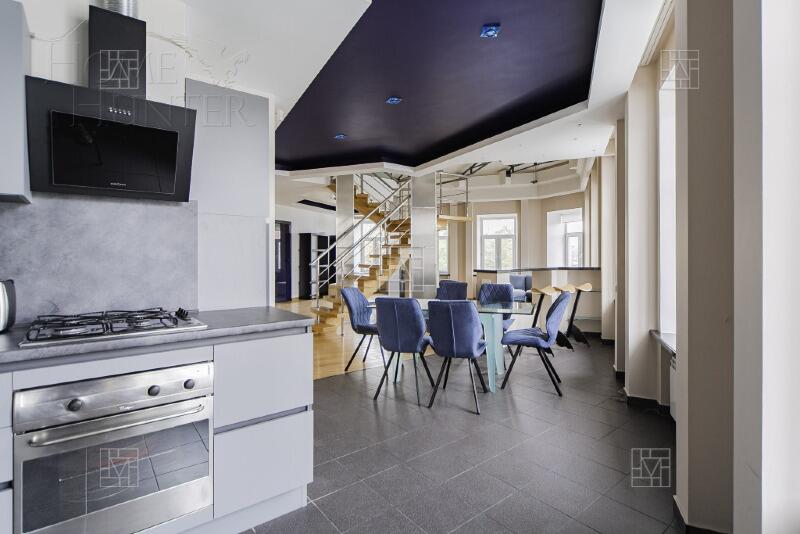 2-УРОВНЕВАЯ КВАРТИРА С ОТДЕЛКОЙ 255 М² НА 4 ЭТАЖЕ