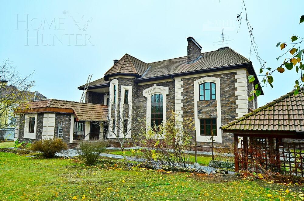 2-этажный коттедж 900 м² с отделкой