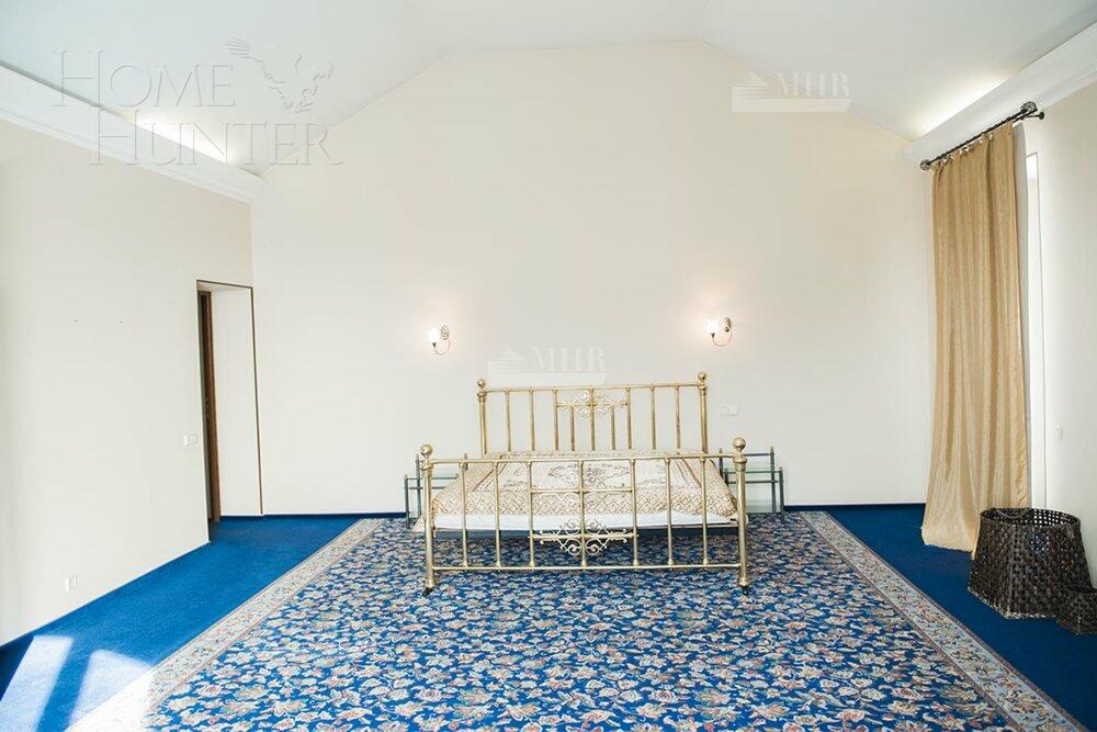 2-этажный коттедж 900 м² с отделкой