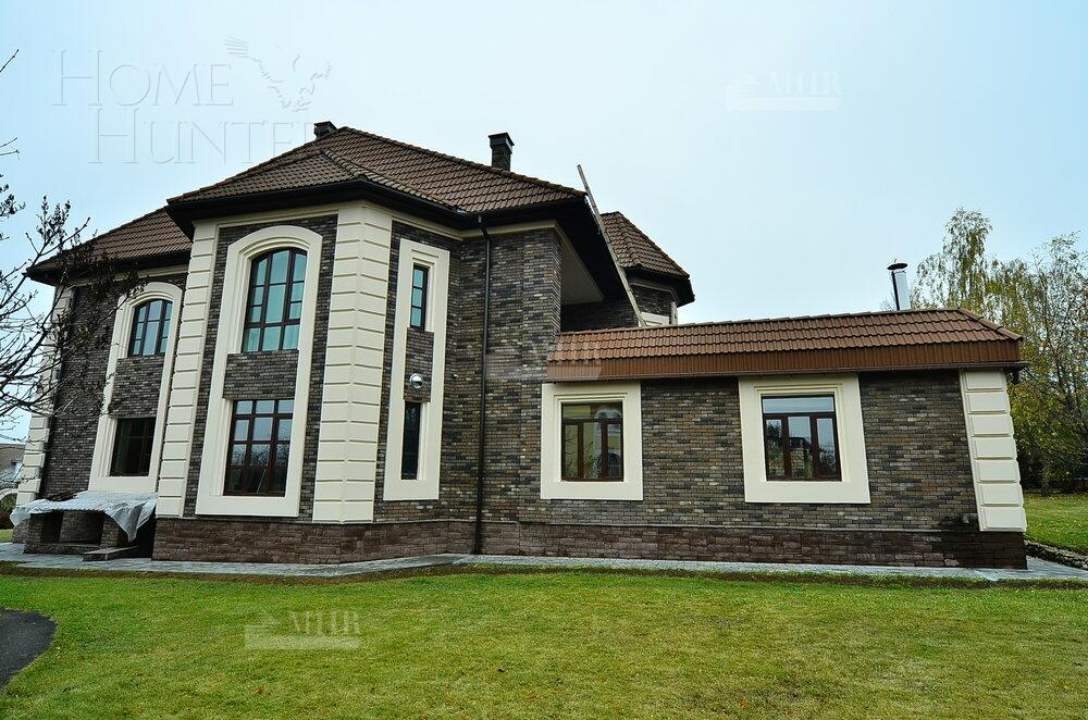 2-этажный коттедж 900 м² с отделкой