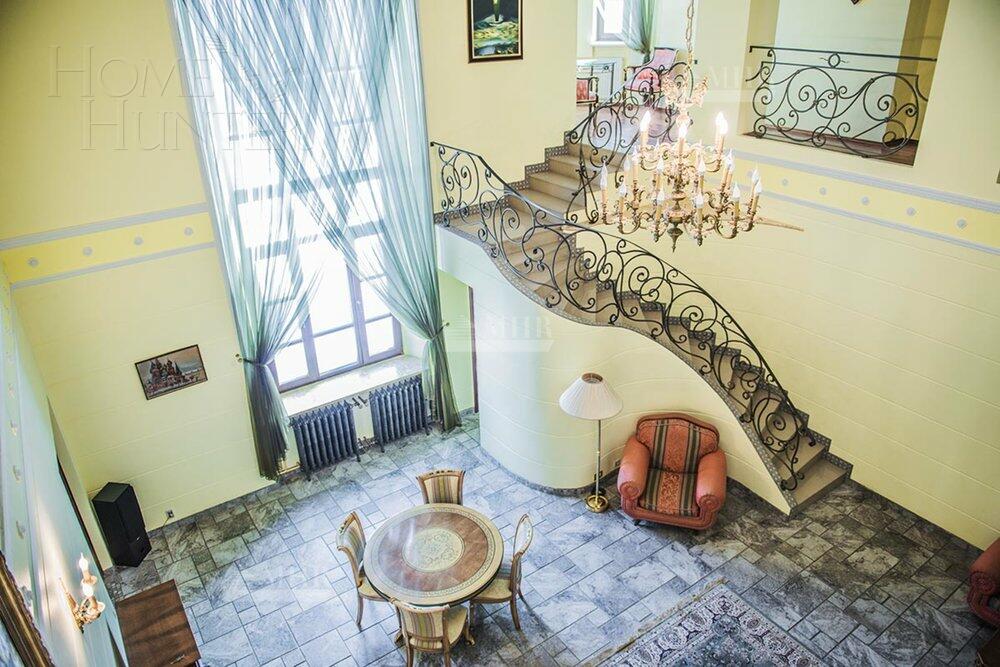 2-этажный коттедж 900 м² с отделкой