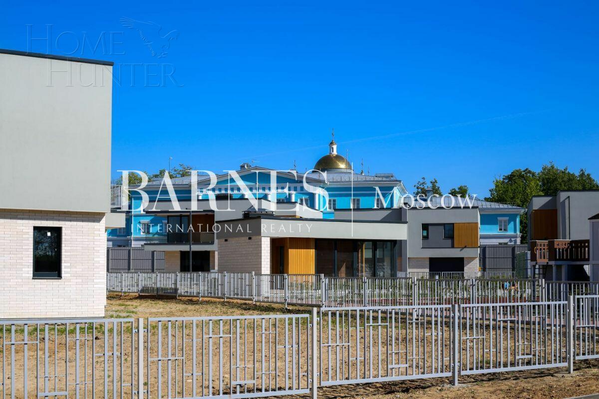 2-этажный коттедж 363 м² без отделки