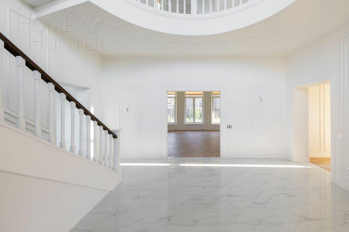 2-этажный коттедж 494 м² с отделкой