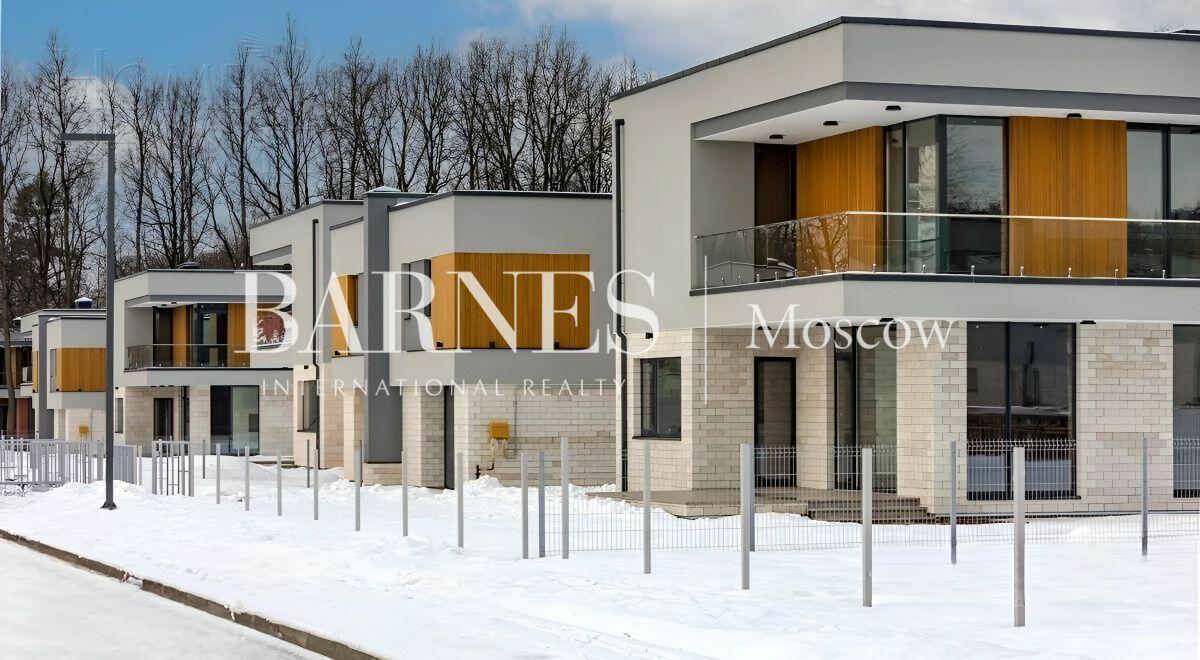 2-этажный коттедж 363 м² без отделки