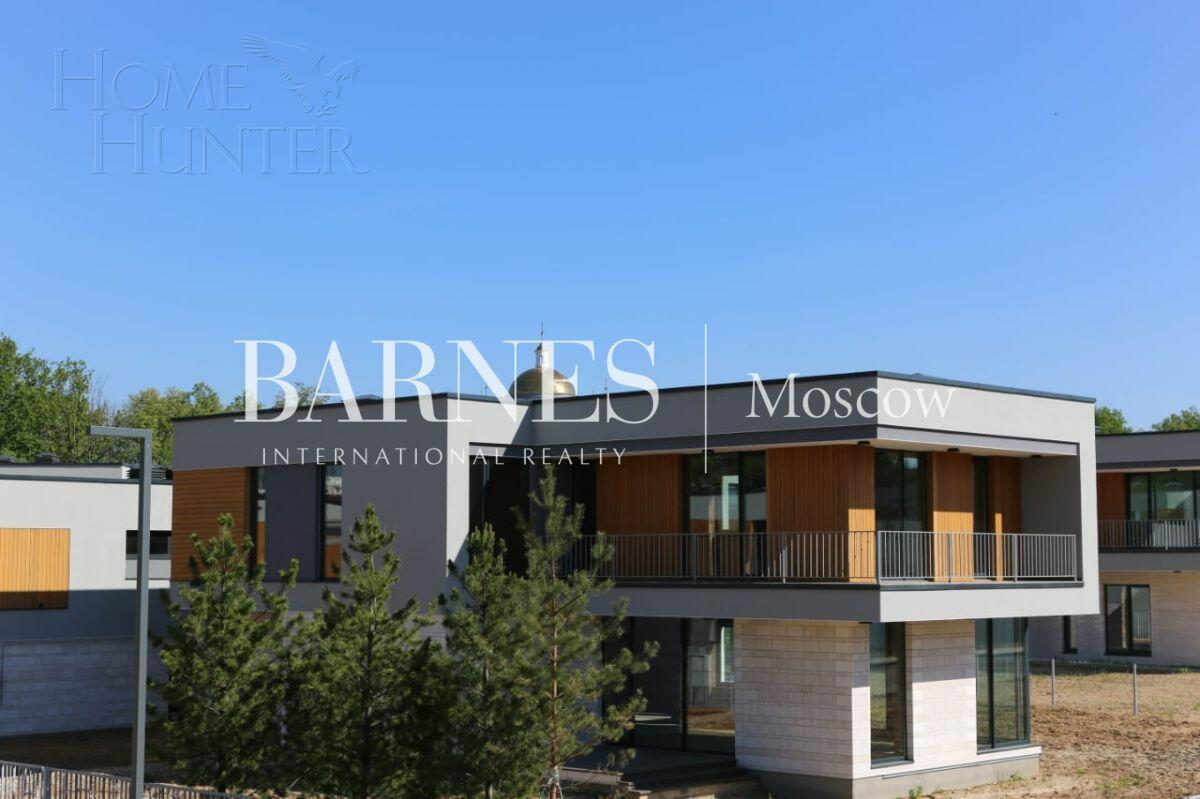 2-этажный коттедж 363 м² без отделки