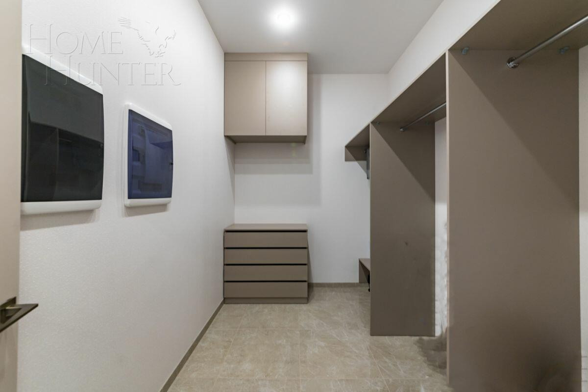 2-этажный коттедж 240 м² с отделкой