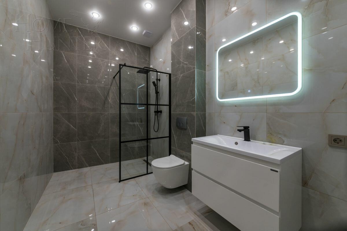 2-этажный коттедж 240 м² с отделкой