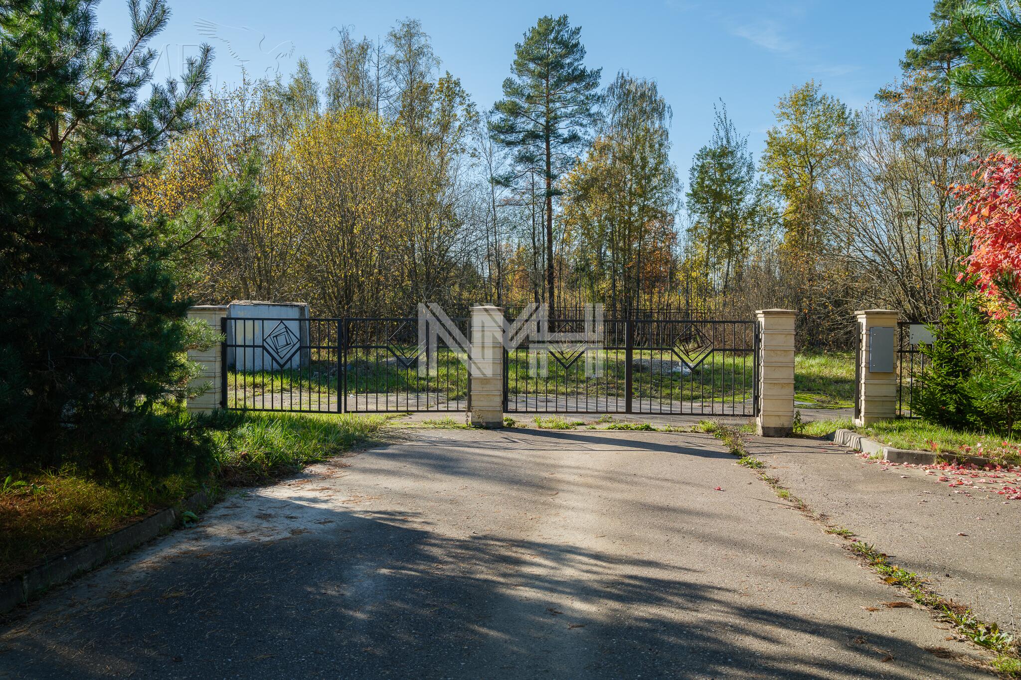 Участок 35.71 сот. в охраняемом поселке