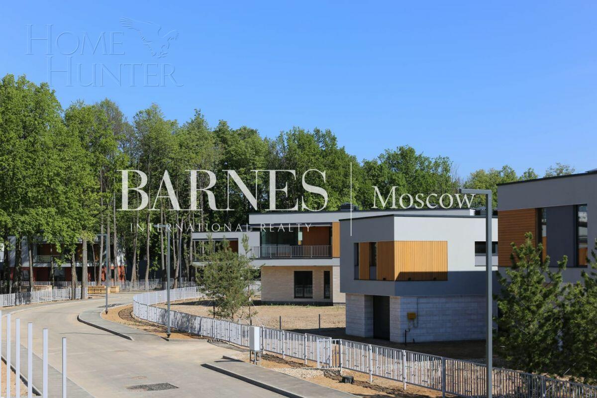 2-этажный коттедж 319 м² без отделки