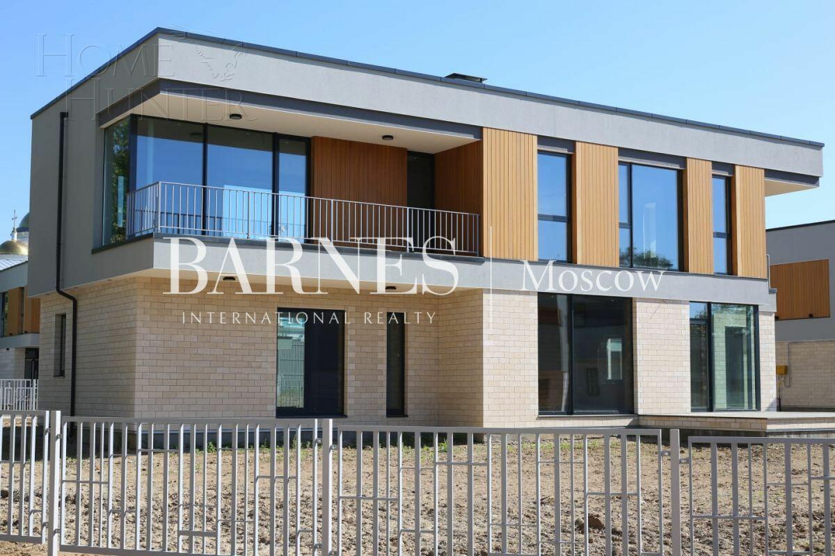 2-этажный коттедж 319 м² без отделки