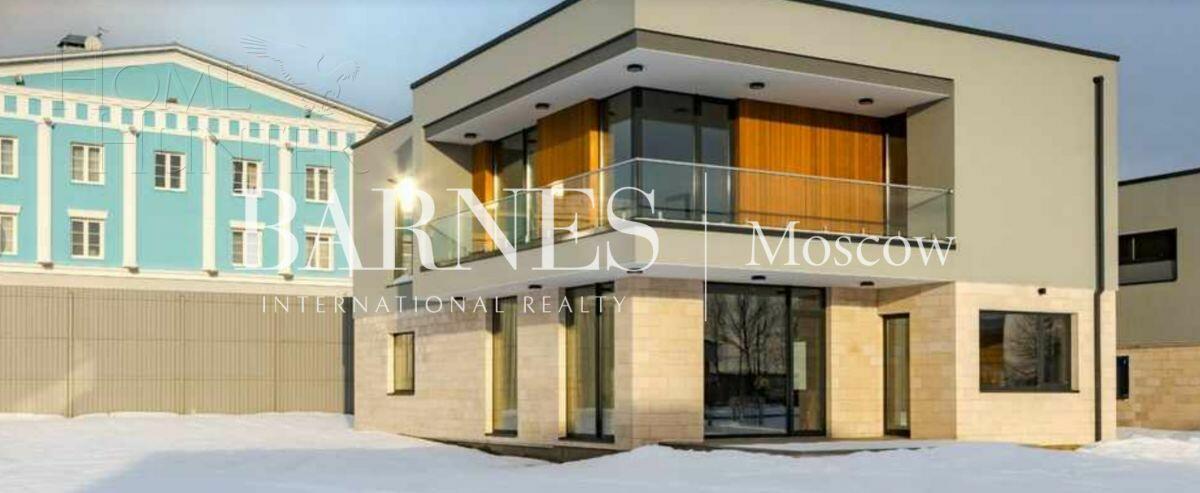 2-этажный коттедж 319 м² без отделки