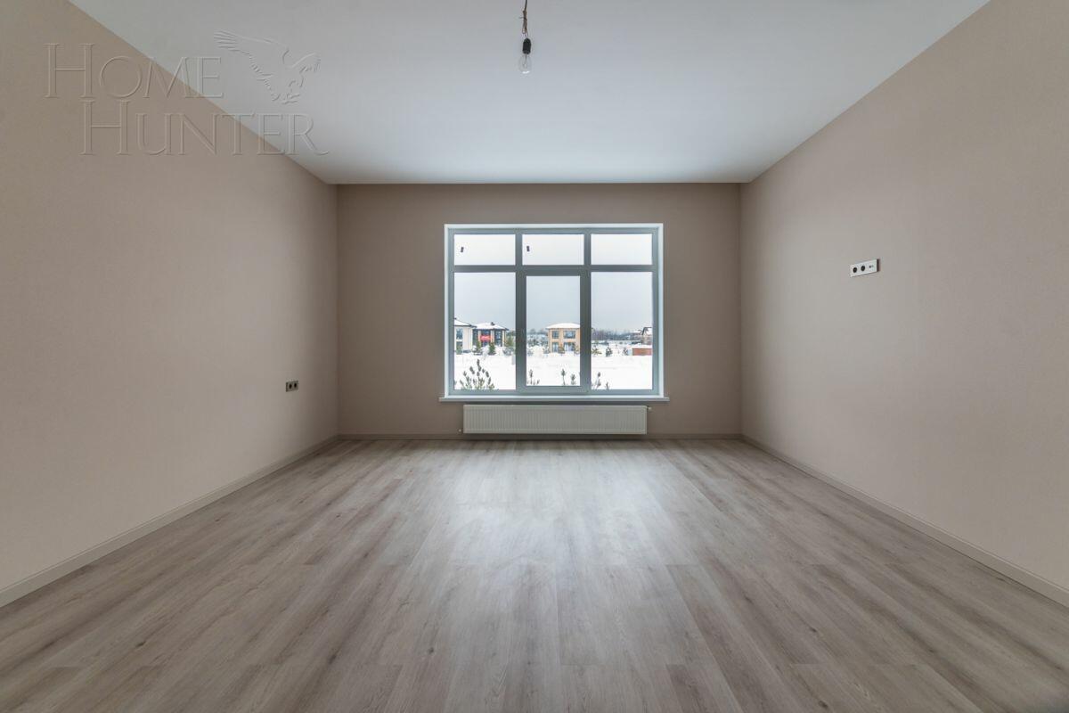 2-этажный коттедж 240 м² с отделкой