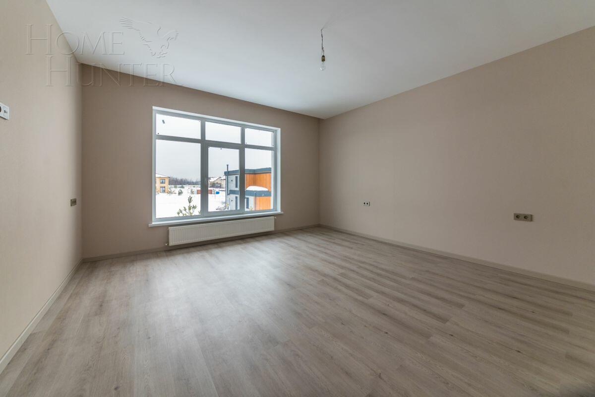 2-этажный коттедж 240 м² с отделкой