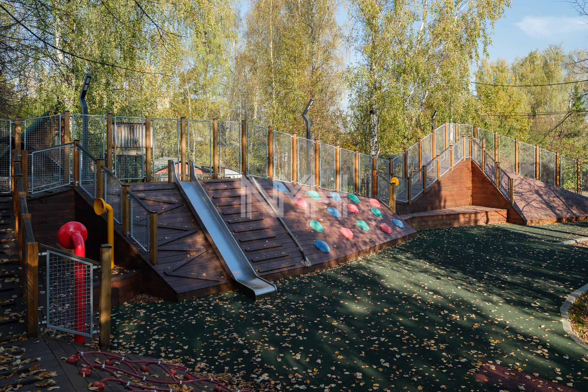 2-этажный коттедж 305 м² с отделкой