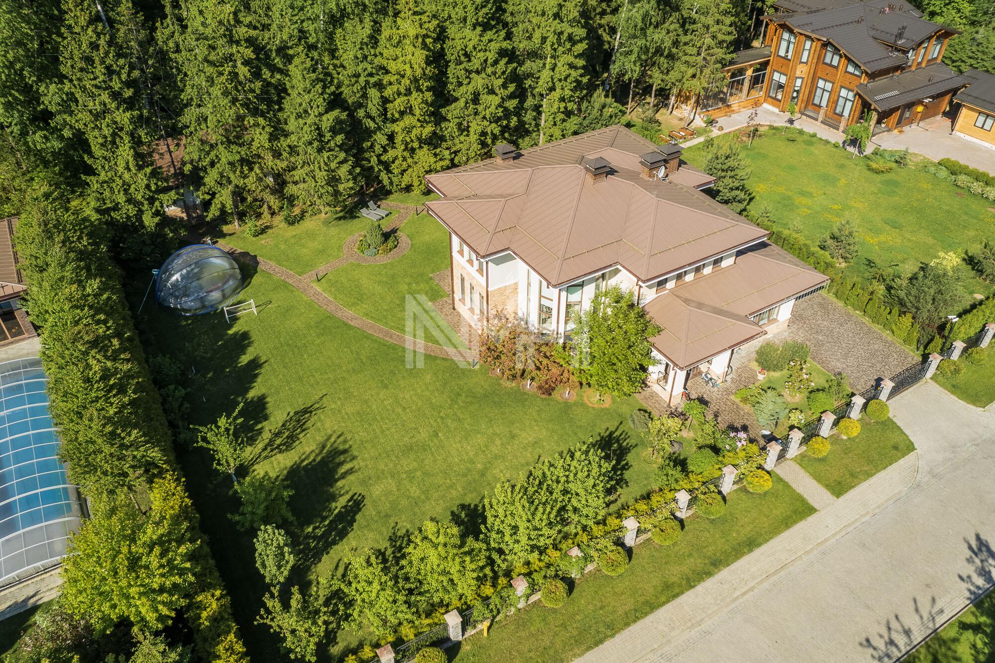 2-этажный коттедж 310 м² с отделкой