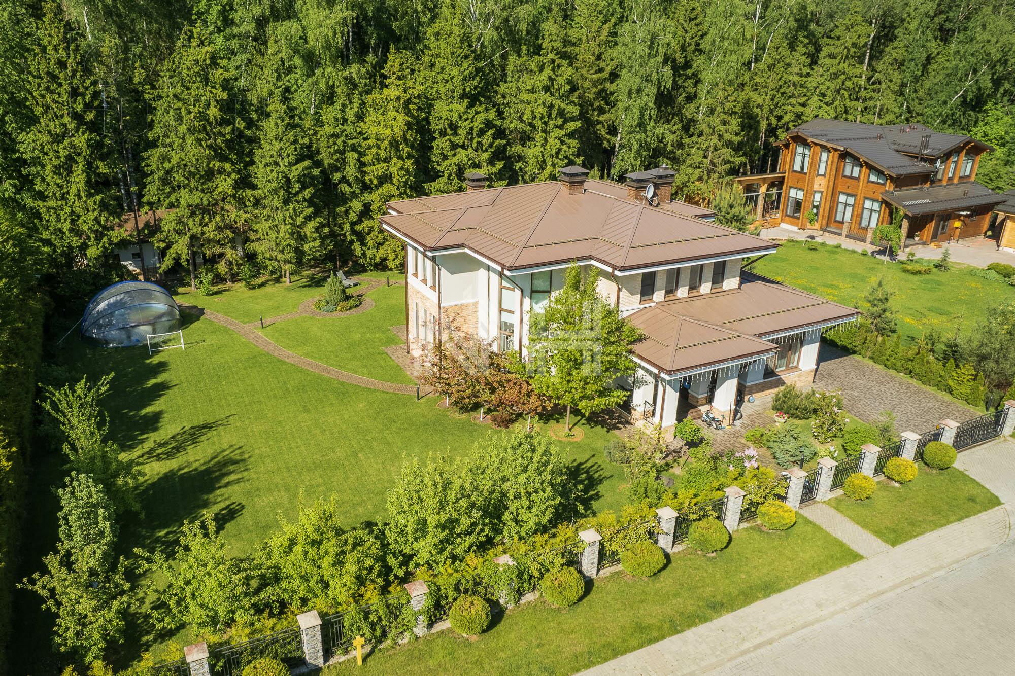 2-этажный коттедж 310 м² с отделкой