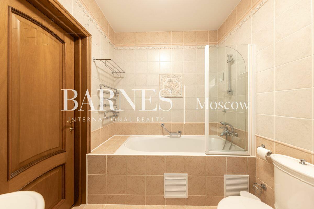 2-этажный коттедж 450 м² с отделкой