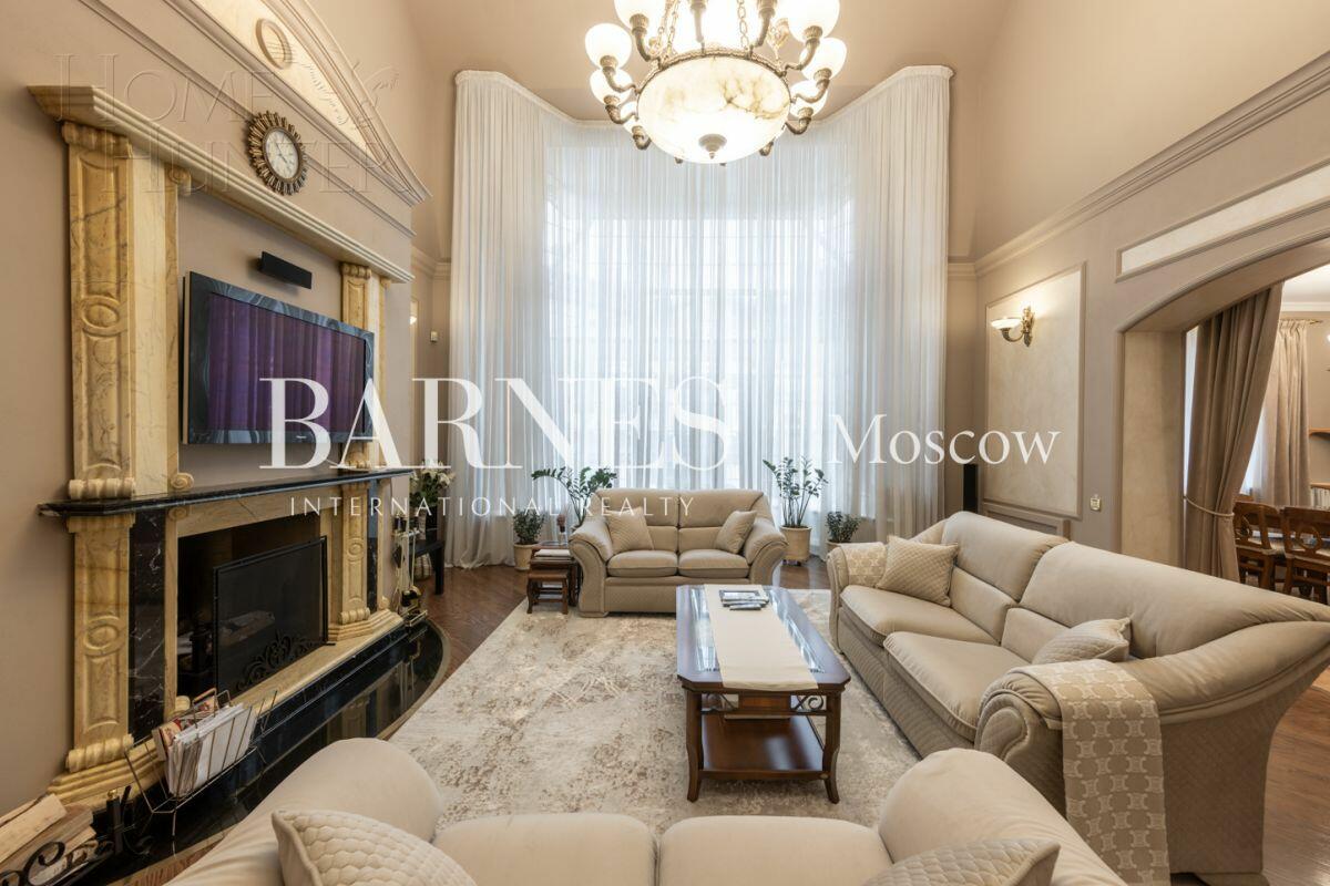 2-этажный коттедж 450 м² с отделкой