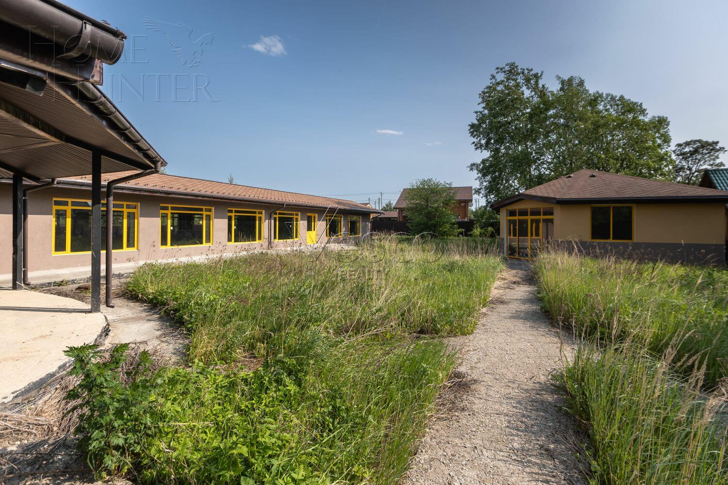 3-этажный коттедж 1 493 м² без отделки