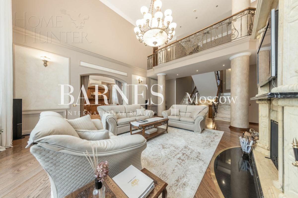 2-этажный коттедж 450 м² с отделкой