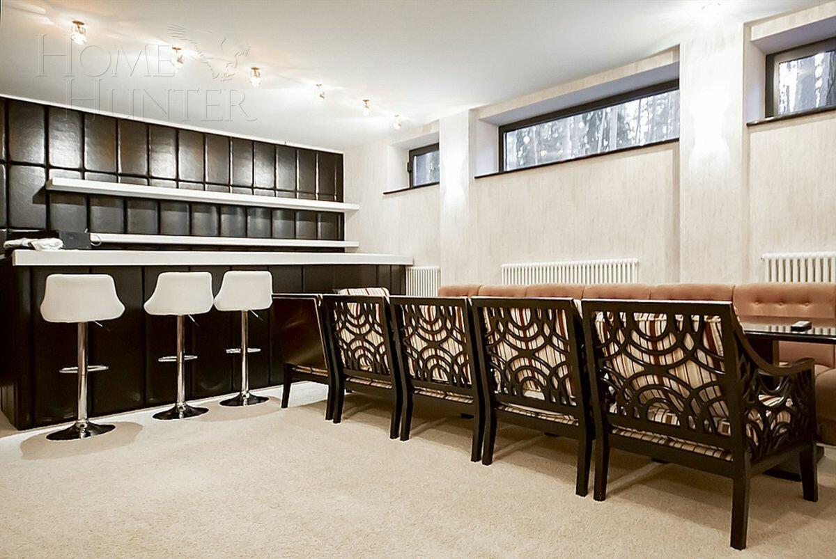 3-этажный коттедж 1 300 м² с отделкой