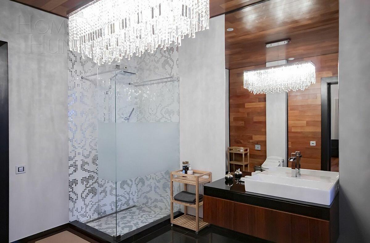 3-этажный коттедж 1 300 м² с отделкой