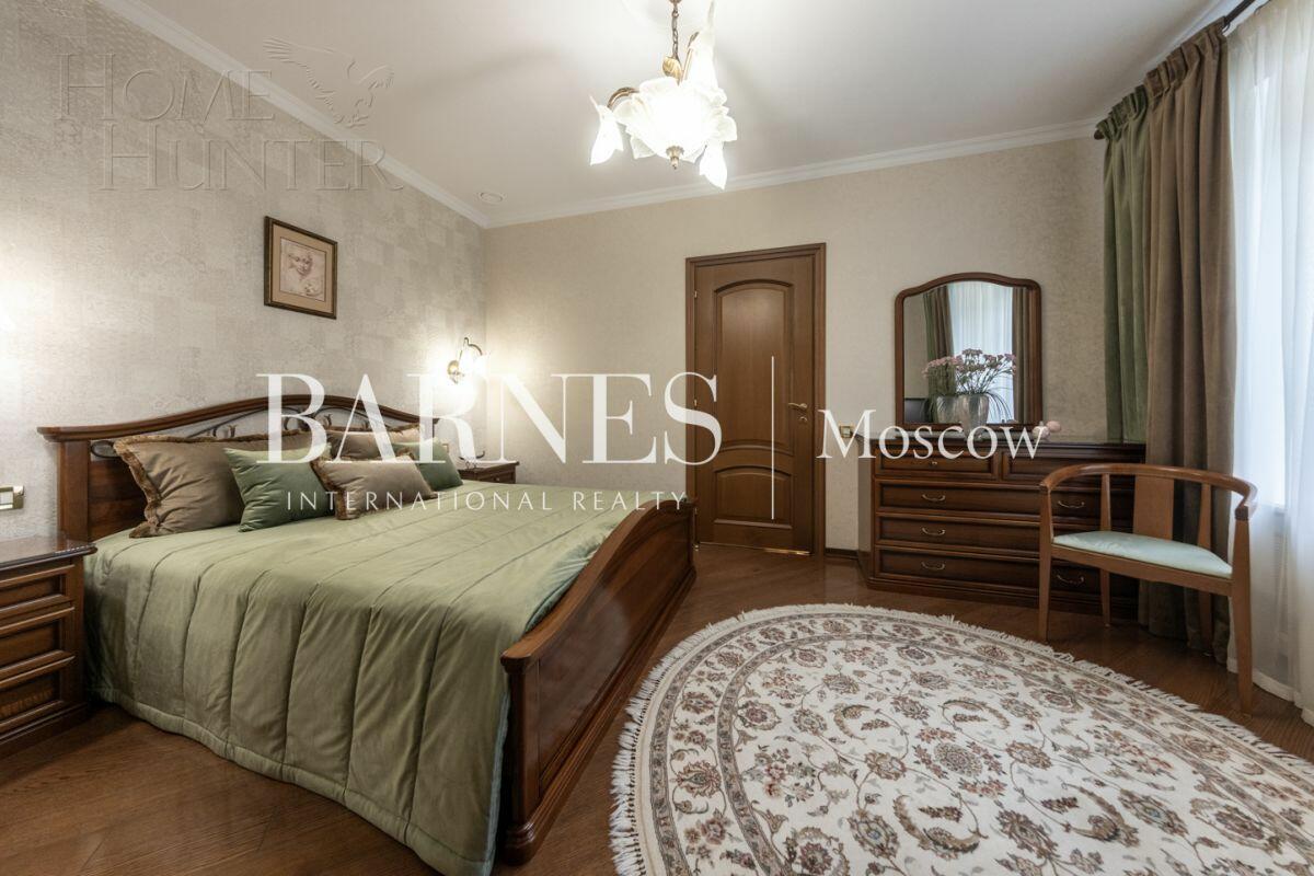 2-этажный коттедж 450 м² с отделкой