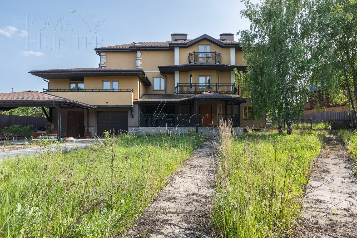 3-этажный коттедж 1 493 м² без отделки