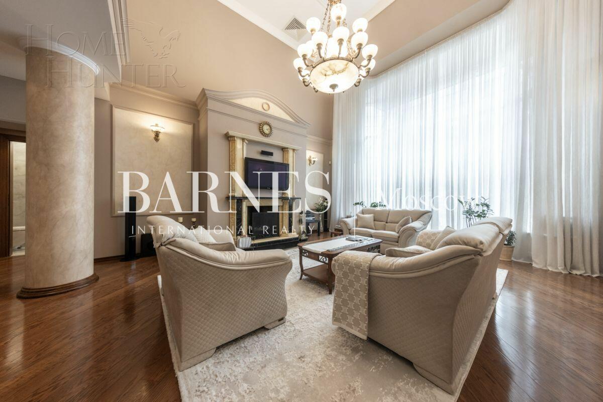 2-этажный коттедж 450 м² с отделкой