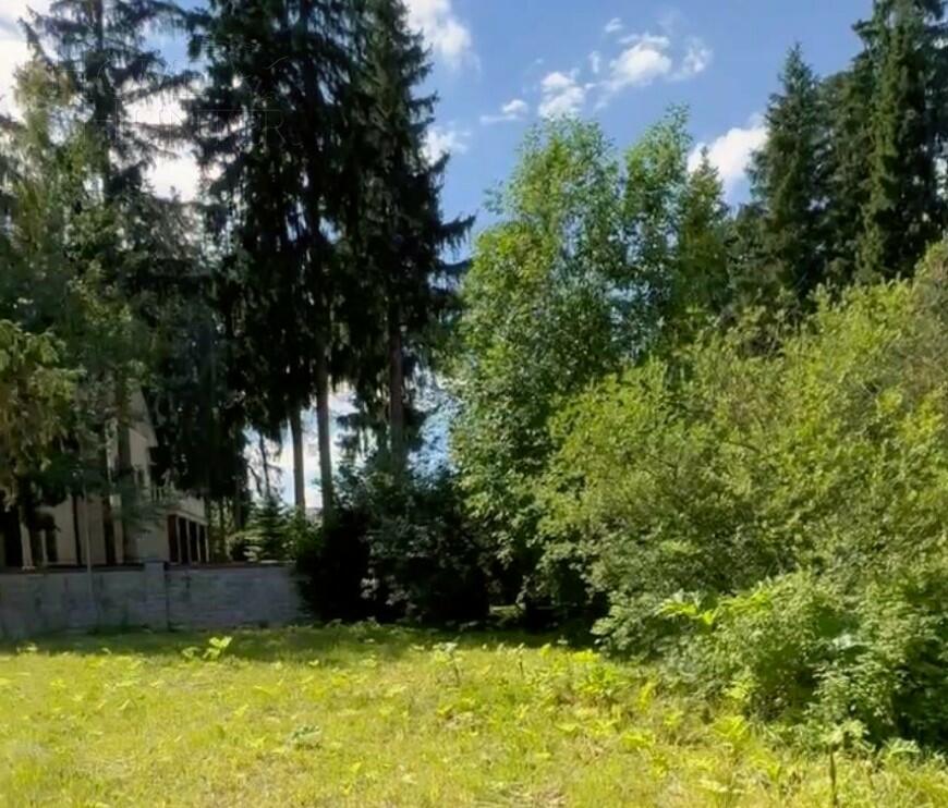 Участок 15 сот. в охраняемом поселке