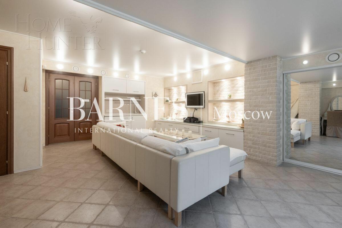 2-этажный коттедж 450 м² с отделкой