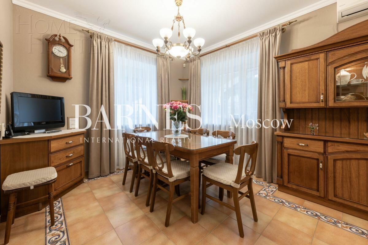 2-этажный коттедж 450 м² с отделкой