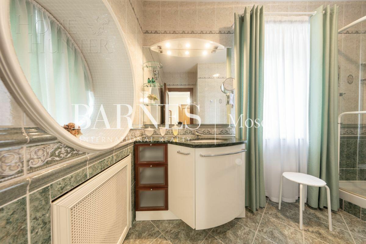 2-этажный коттедж 450 м² с отделкой