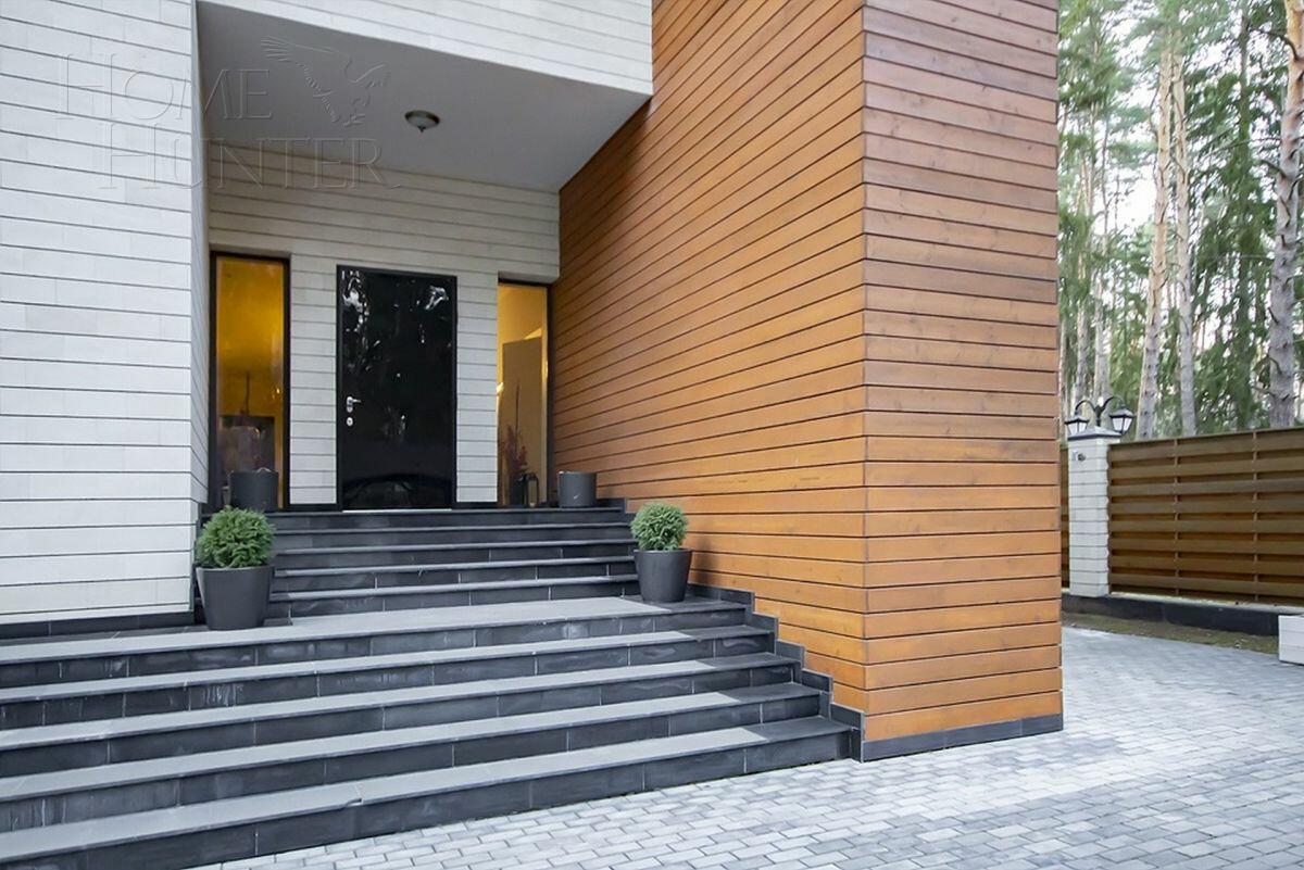 3-этажный коттедж 1 300 м² с отделкой