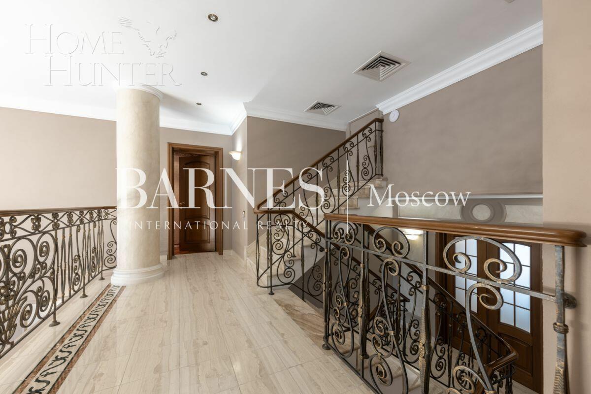2-этажный коттедж 450 м² с отделкой