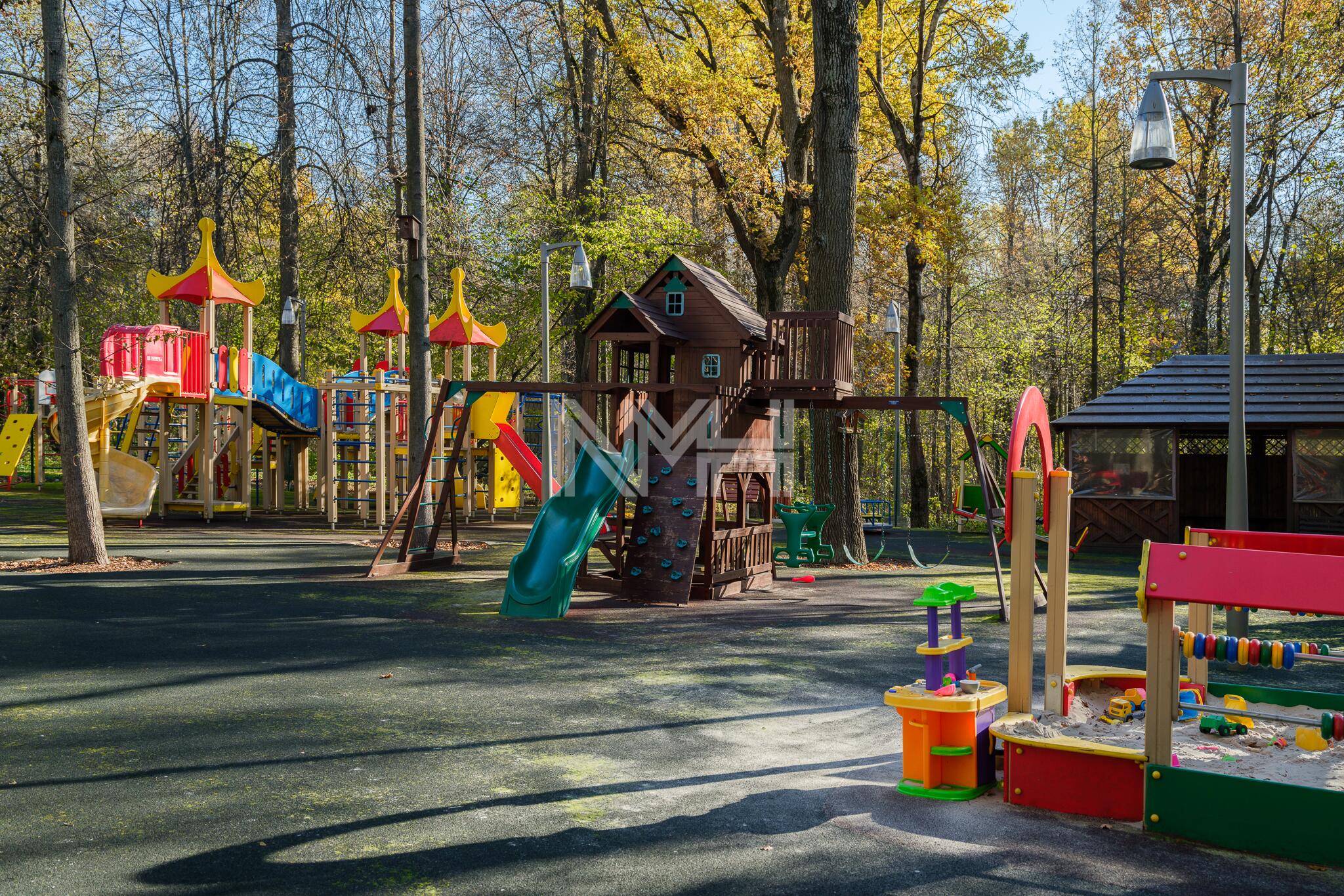 2-этажный коттедж 1 203.87 м² с отделкой