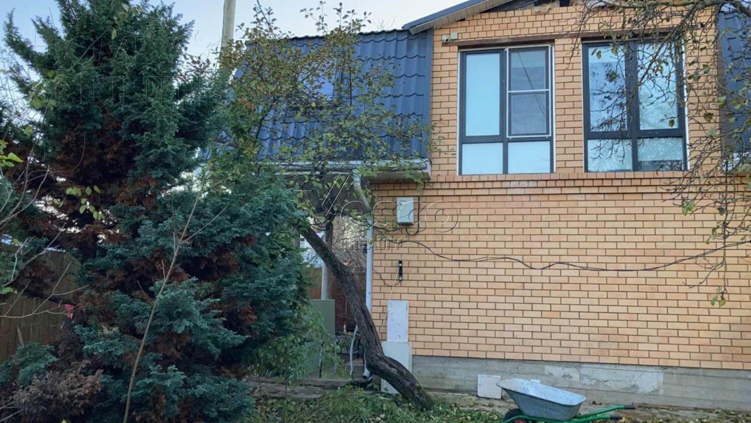 2-этажный коттедж 300 м² с отделкой