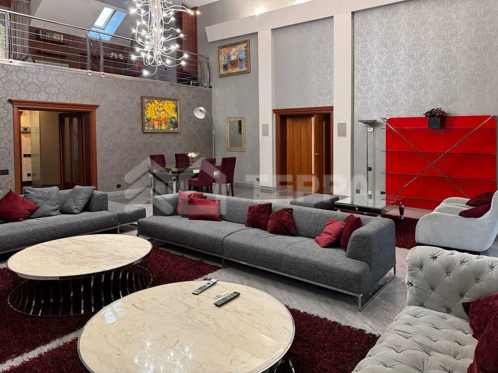 2-этажный коттедж 1 400 м² с отделкой