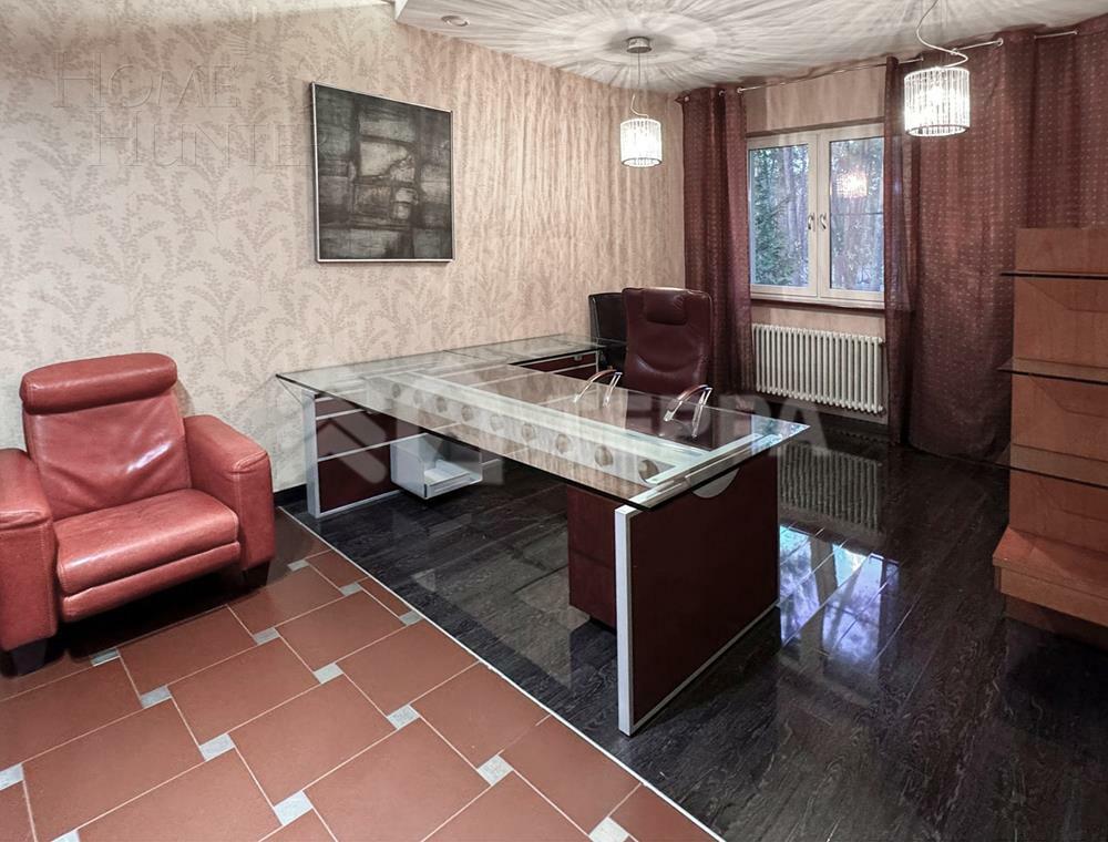 2-этажный коттедж 1 400 м² с отделкой