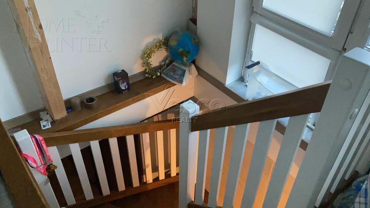 2-этажный коттедж 300 м² с отделкой